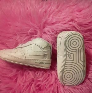 Nike soft sole shoes